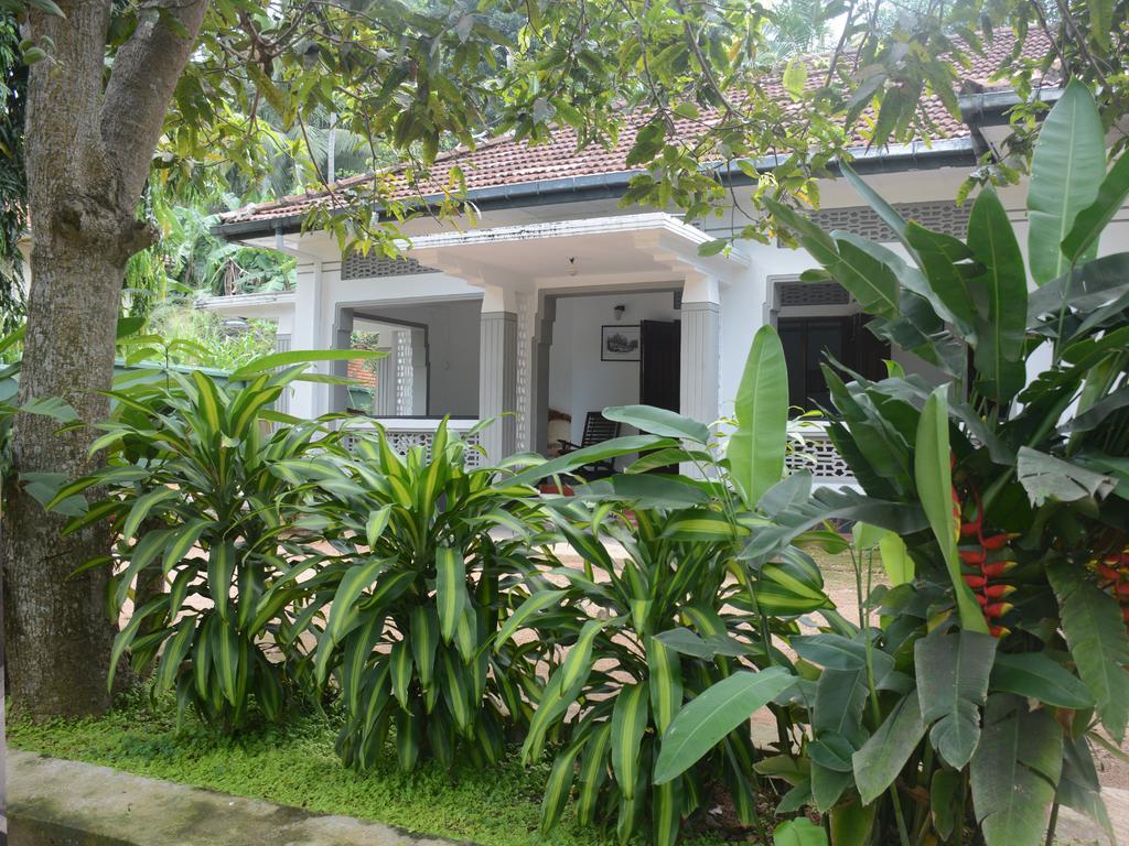 Galle Star Hotel Buitenkant foto