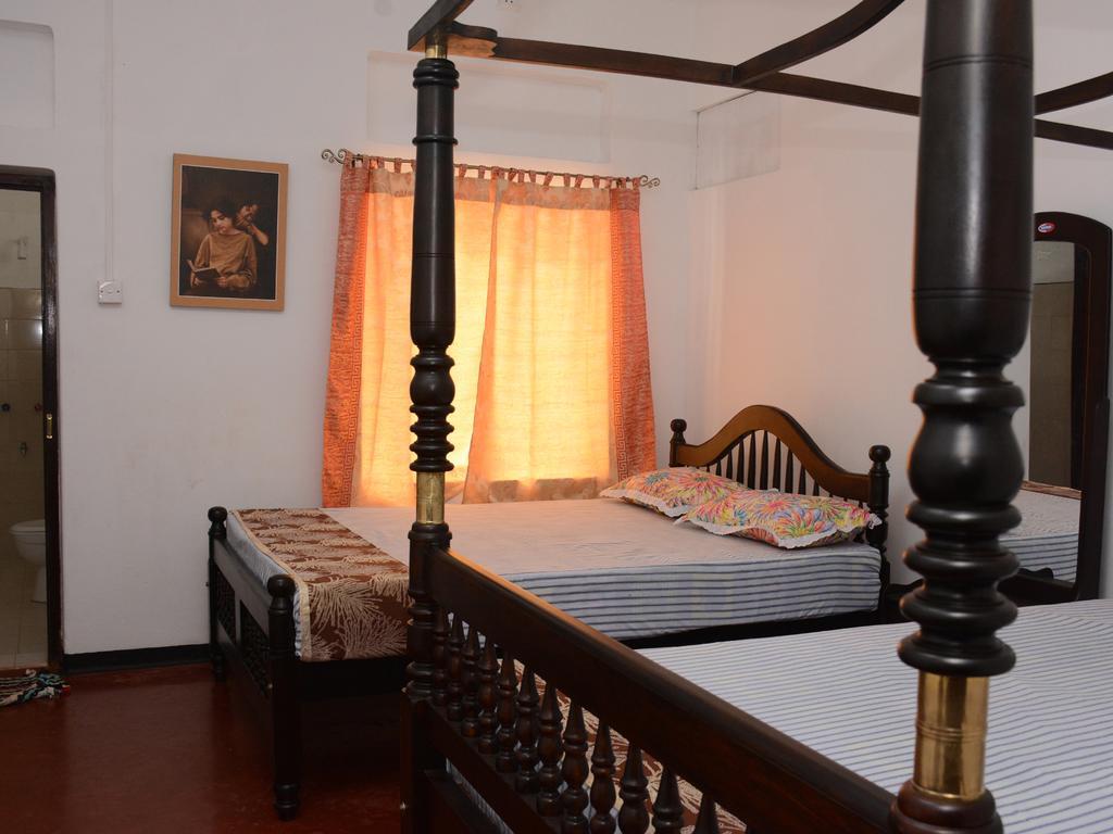 Galle Star Hotel Buitenkant foto