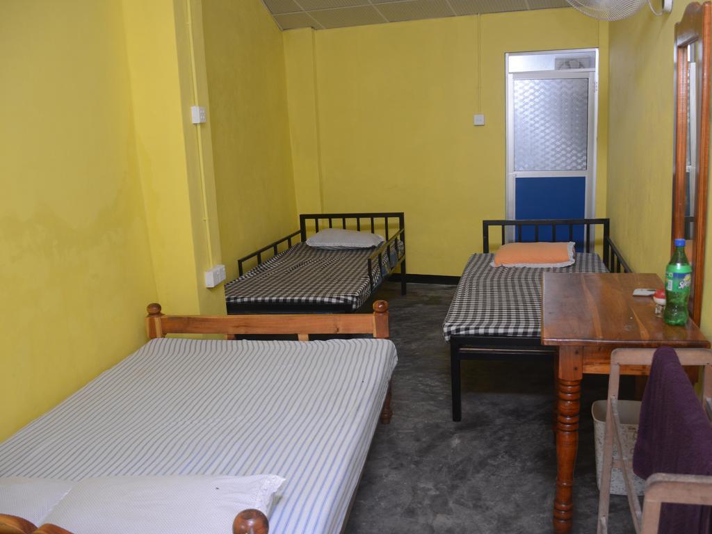 Galle Star Hotel Buitenkant foto